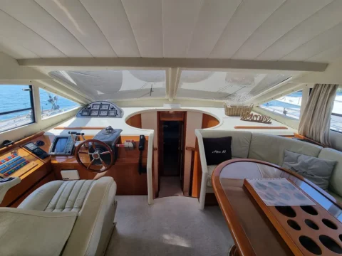Alpa52_charter_capri
