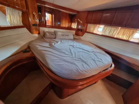 Alpa52_interni_cabina_armatoriale