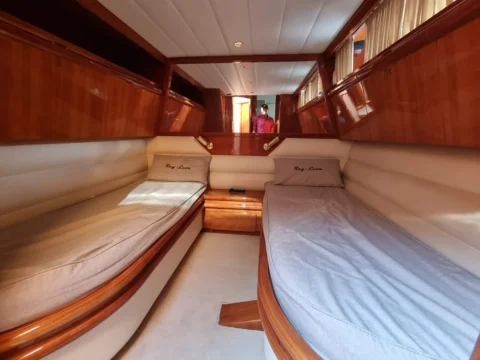 Alpa52_interni_cabina_ospit