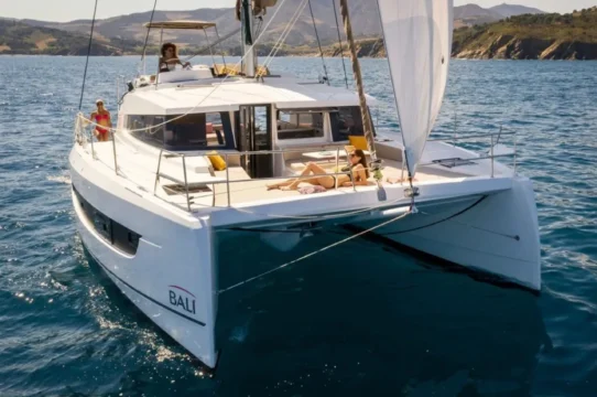 Catamarano-vela-charter-grecia-openspace_10
