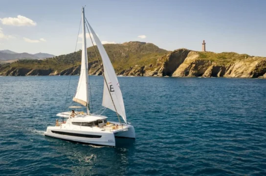 Catamarano-vela-charter-grecia-openspace_2