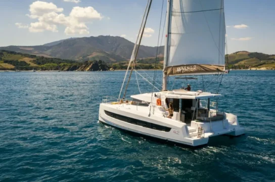 Catamarano-vela-charter-grecia-openspace_3