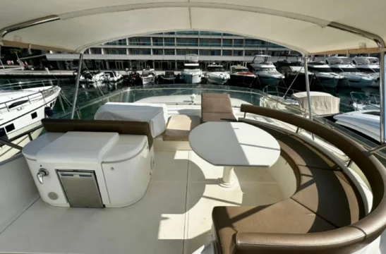 FERRETTI 730 FLY - Disponibile a Catania