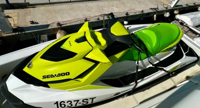 FERRETTI 730 FLY - seetoys