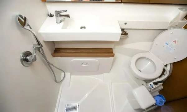 Jeanneau-Sun_Odyssey_440 - 19