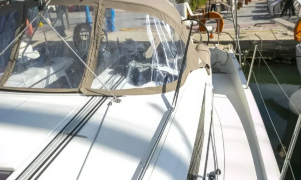 Jeanneau-Sun_Odyssey_440 - 5