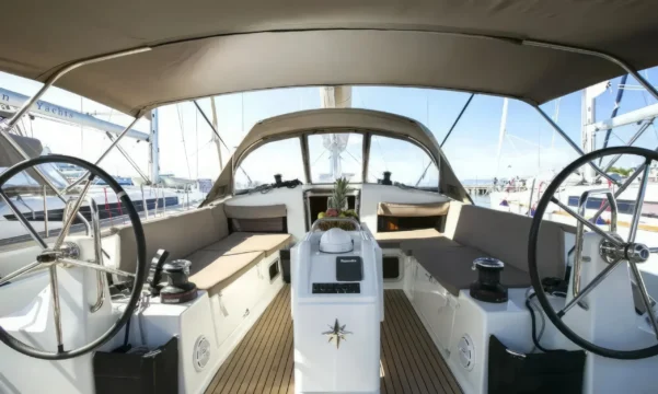 Jeanneau-Sun_Odyssey_440 - 6