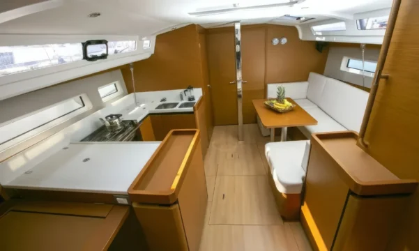 Jeanneau-Sun_Odyssey_440 - 9