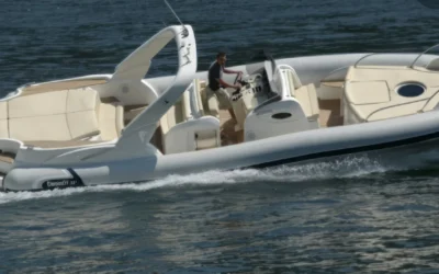 Marlin 38 a Noleggio a Taormina | Gommone di Lusso 45 Nodi in Sicilia