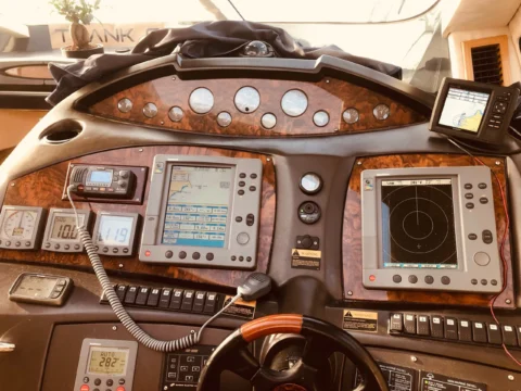 Sunseeker 75 Predator_ 10