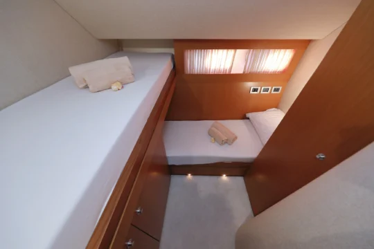 Ferretti-681-FLY - 14